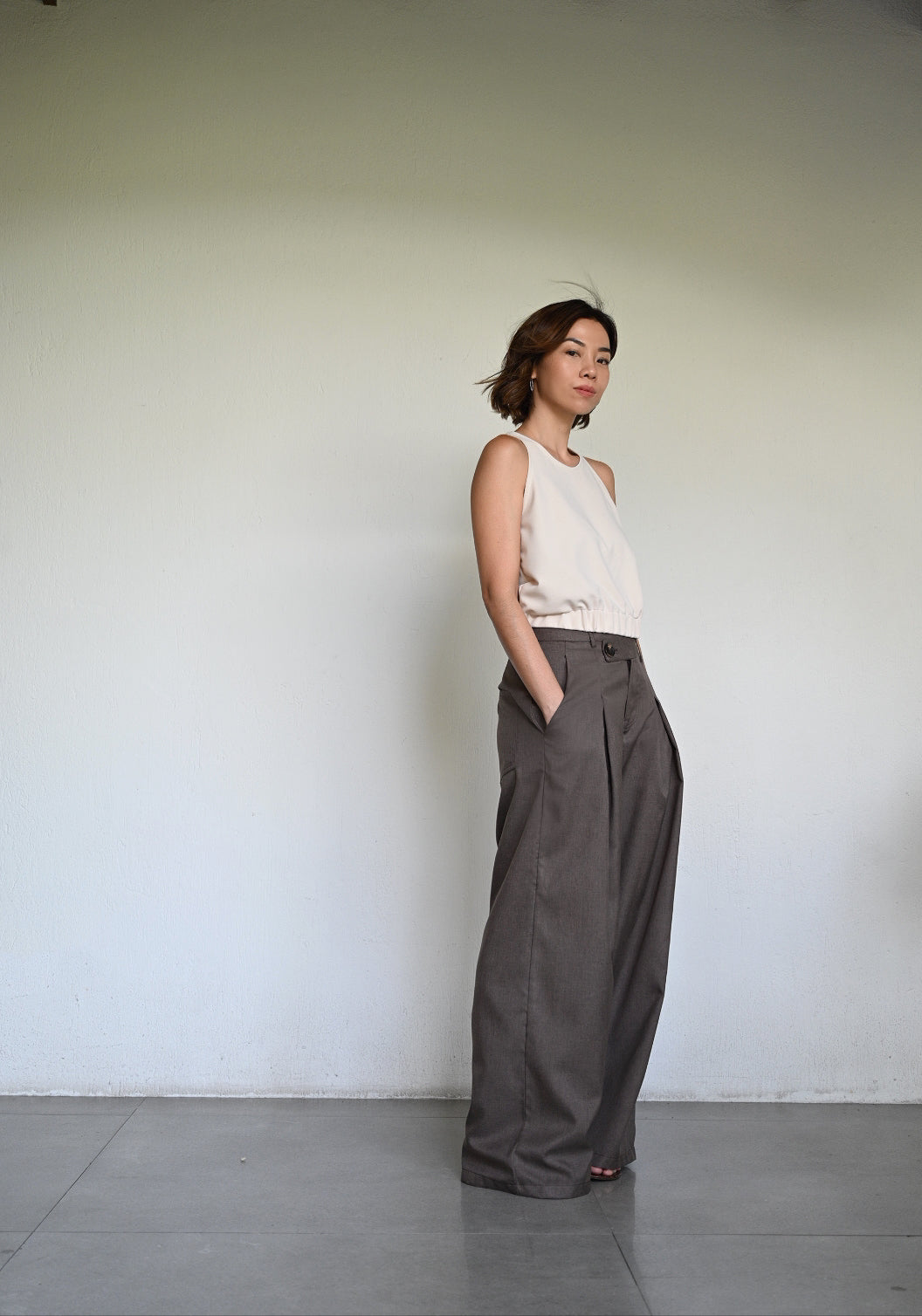 Mari with Elastic Hem