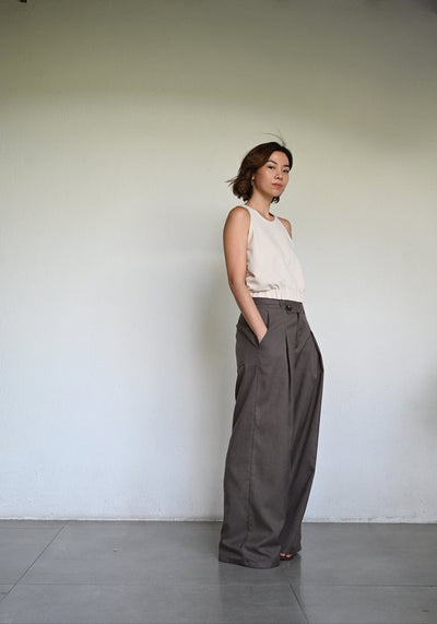 Mari with Elastic Hem