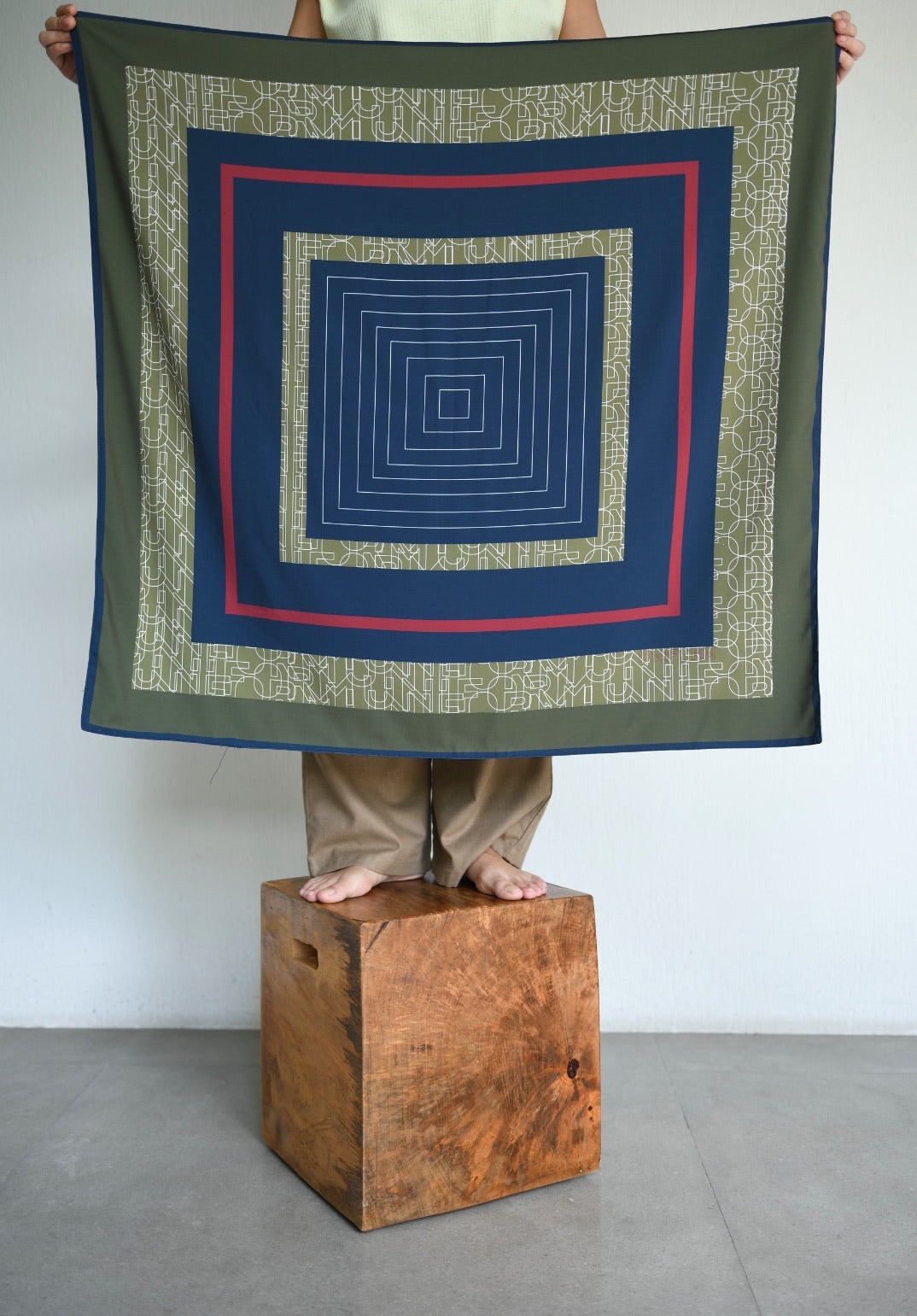 GETAWAY Reversible Scarf