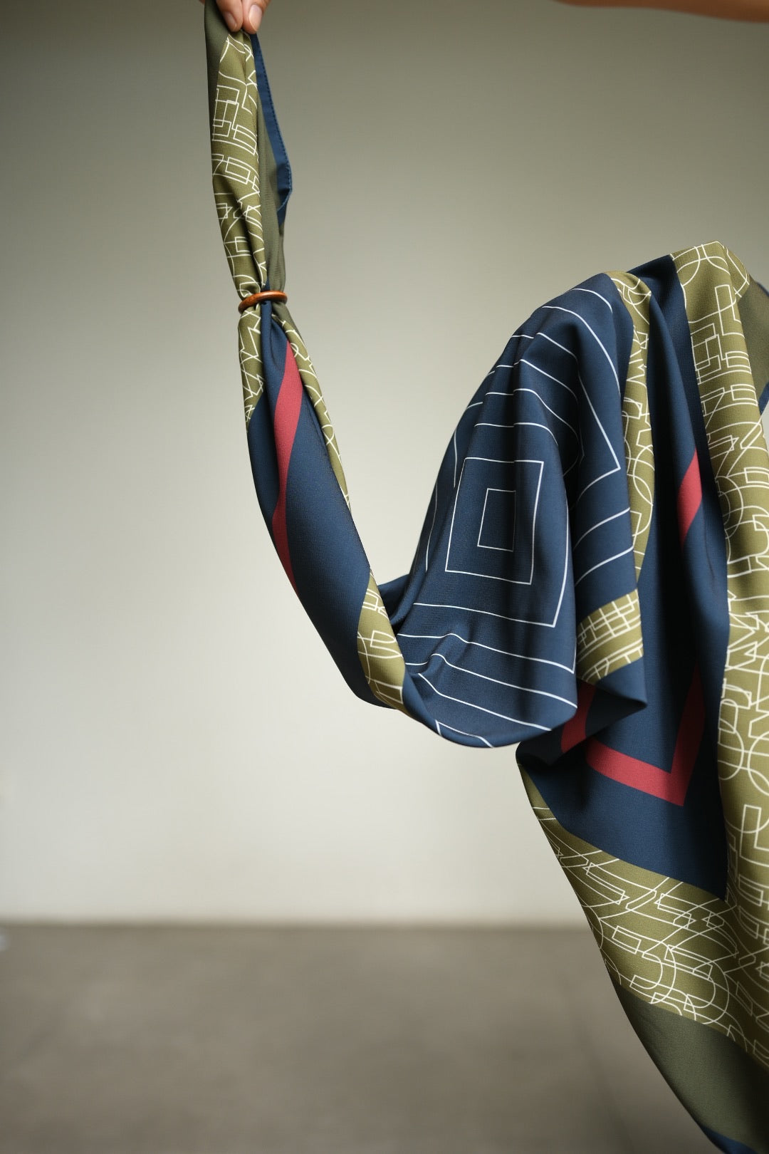 GETAWAY Reversible Scarf